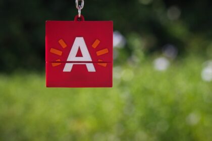 red and white x sign